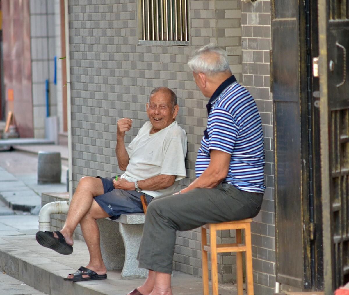 没想到（说不喝就不喝）过年作息 - 人到老年不喝三酒不睡三觉不去三地