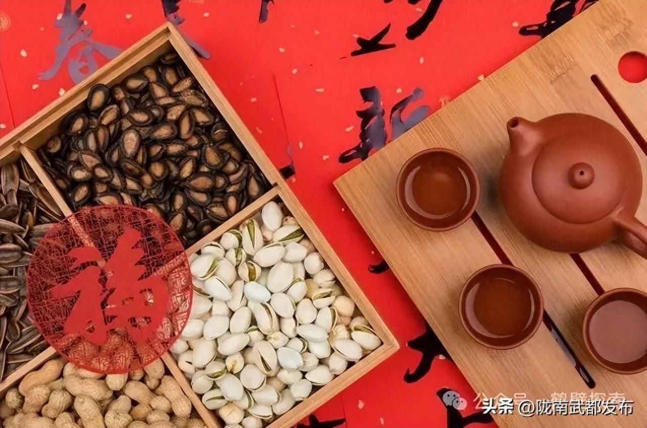 满满干货（搭配花生瓜子摊卖些什么好）过年养生零食 - 花生瓜子随便嗑