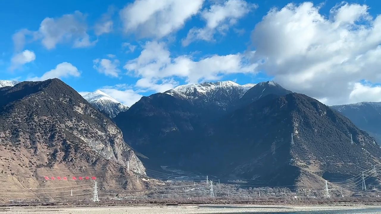 独自进藏的文案（独自进藏的女生不能娶嘛）一个人去西藏旅游！详细攻略来了！10天9晚花费3900